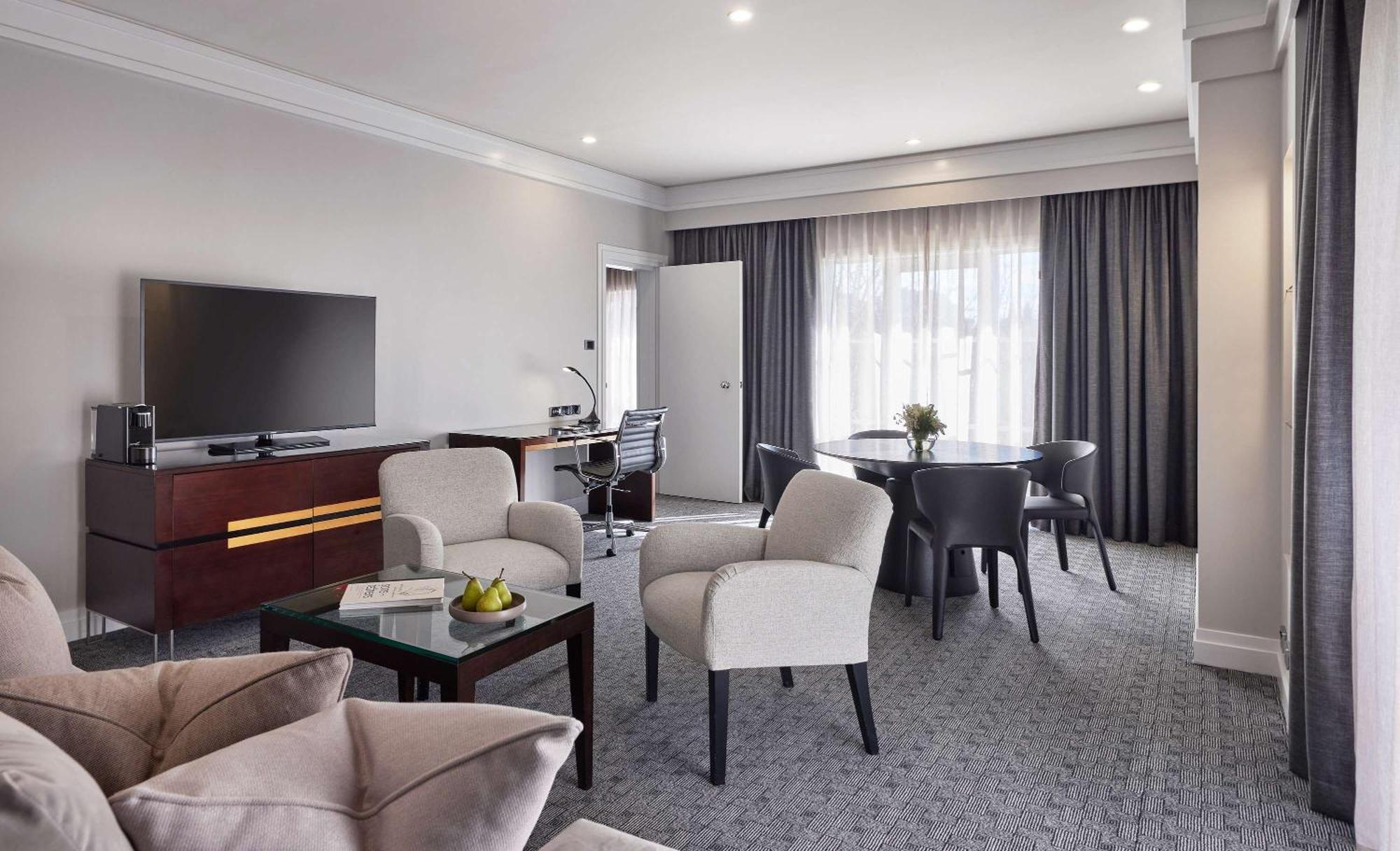Hyatt Hotel Canberra - A Park Hyatt Hotel Exteriör bild